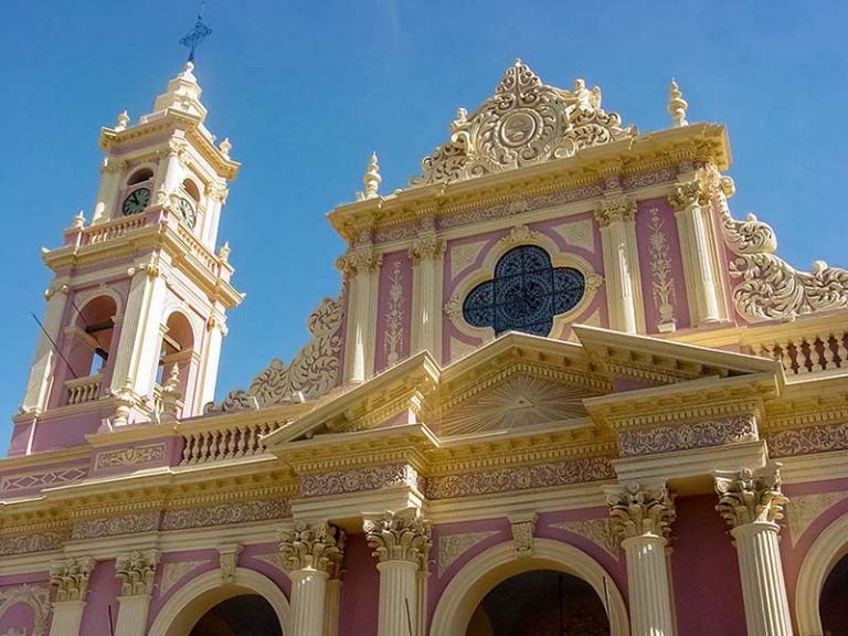 Catedral de Salta - Golondrinas Viajes y Turismo